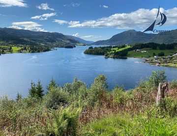 Norwegische Fjordlandschaft Norwegische Fjordlandschaft