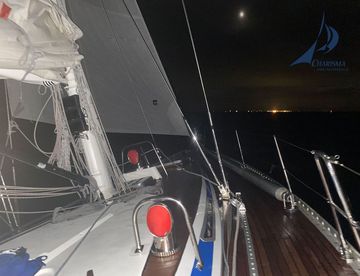 Nächtliches Segeln in der Wesermündung