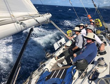Regattatraining Boje über Bord