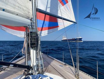 Unter Spinnaker Unter Spinnaker