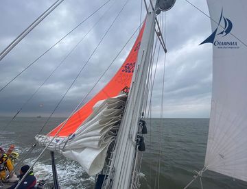 Auf der Elbe Trysegeln auf der Elbe