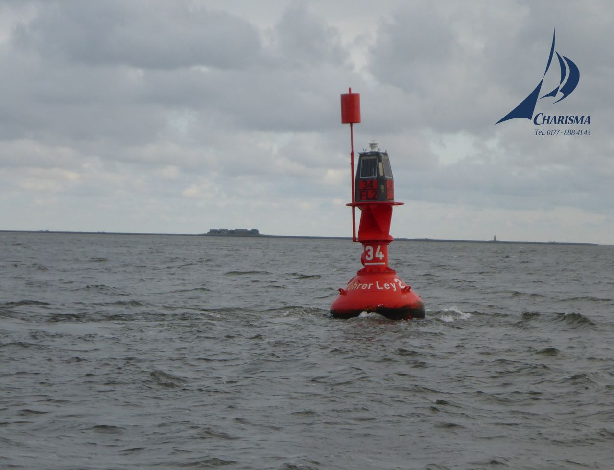 Rote Fahrwassertonne