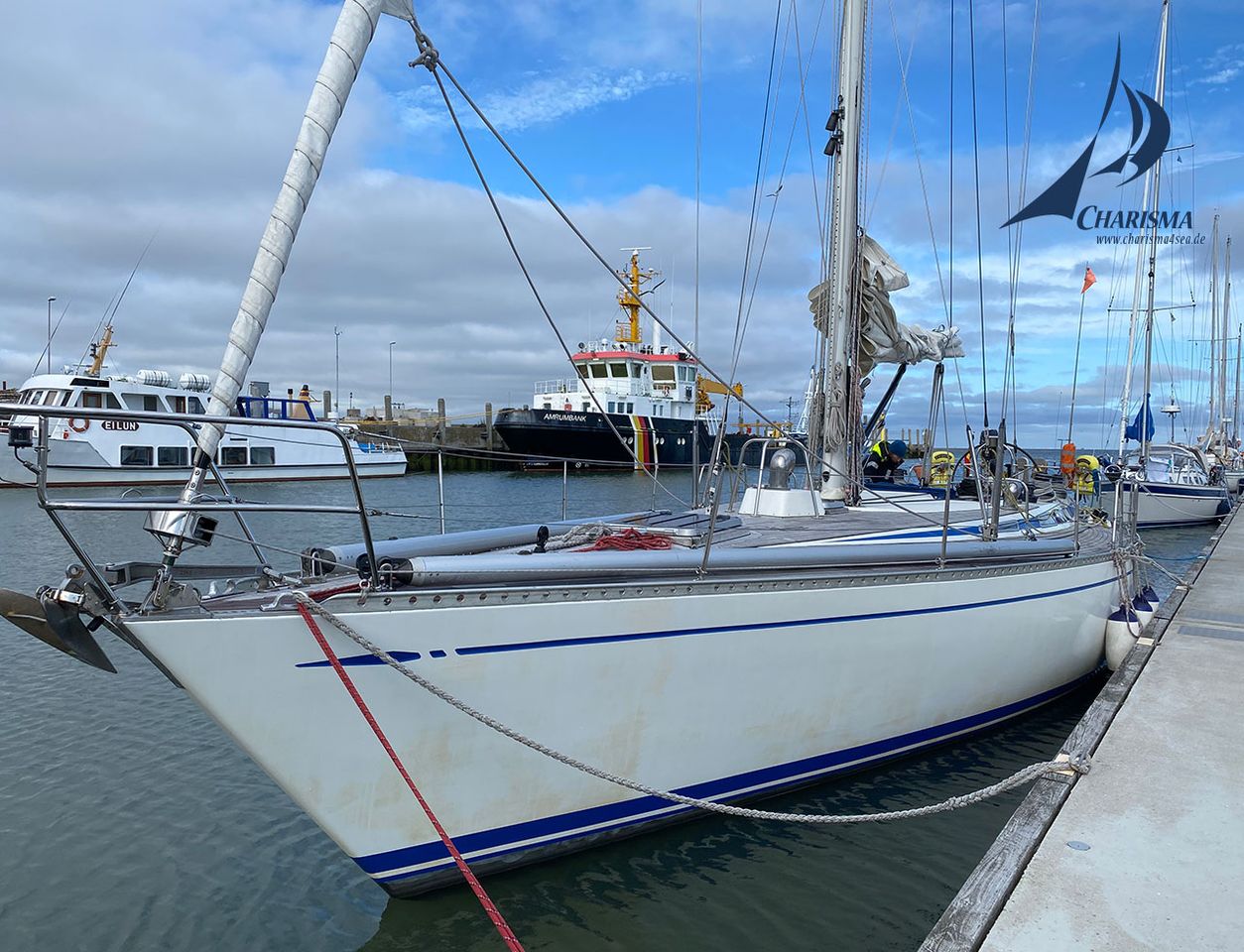 Yacht im Hafen Amrum